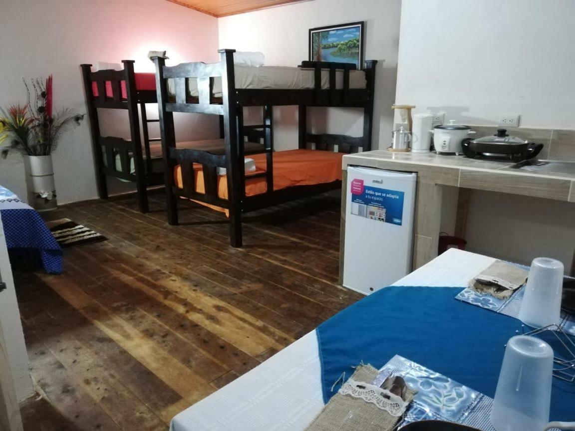 Hotel Vistas Del Cielo Cartago Exterior photo