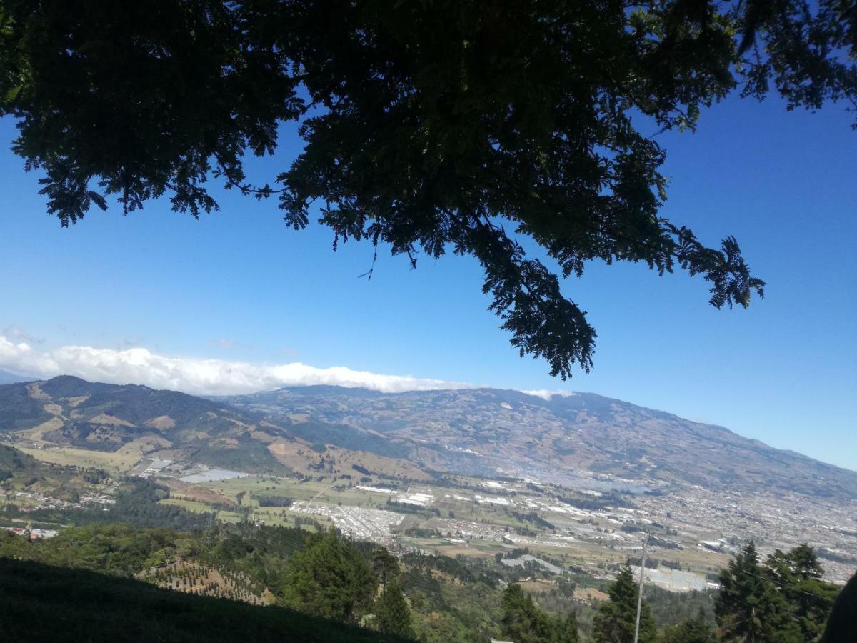Hotel Vistas Del Cielo Cartago Exterior photo
